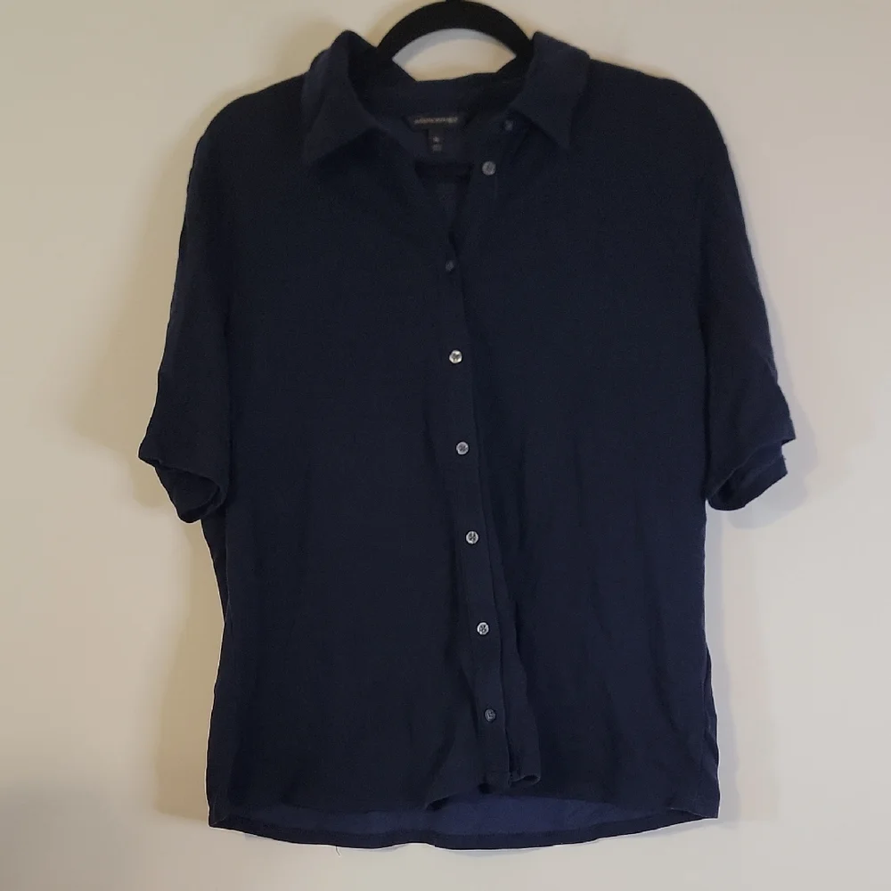 Banana Republic Dark Blue Casual Button Down Shirt - Picture 1 of 9